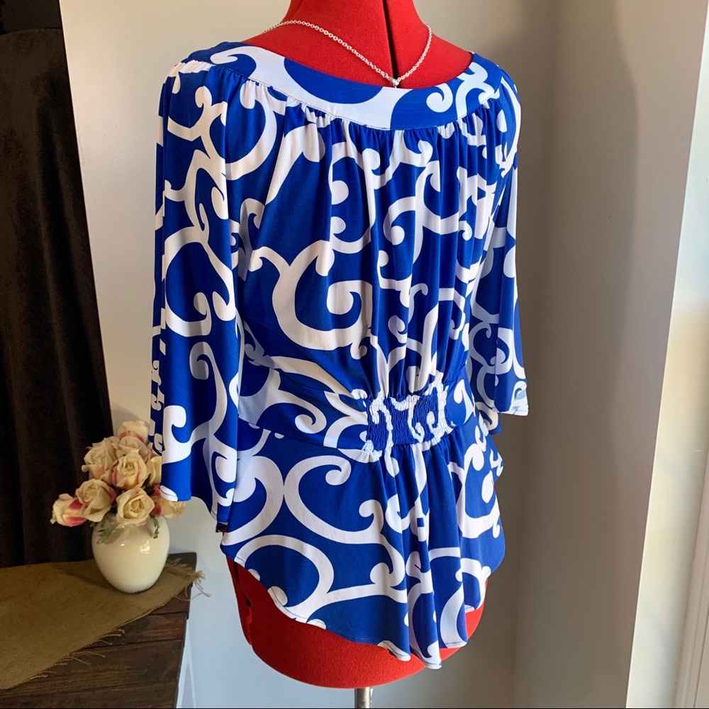 THEME Blue and White Drape Batwing Sleeve Blouse - Picture 9 of 16
